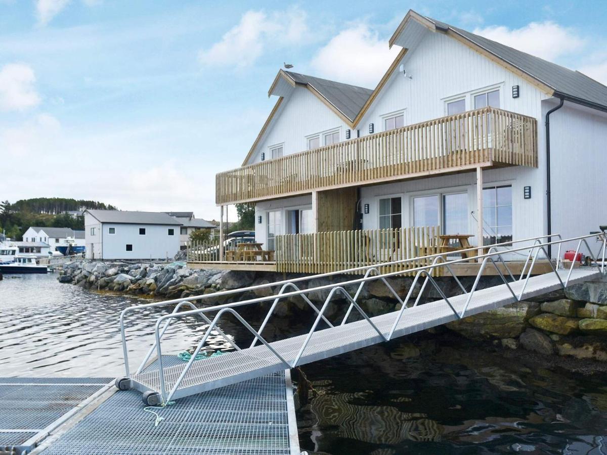 6 Person Holiday Home In Kverva Dyrvik Kültér fotó