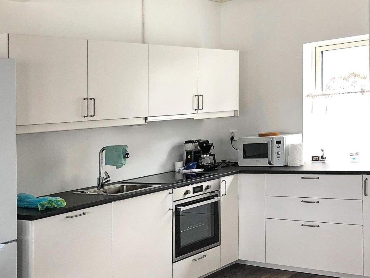 6 Person Holiday Home In Kverva Dyrvik Kültér fotó